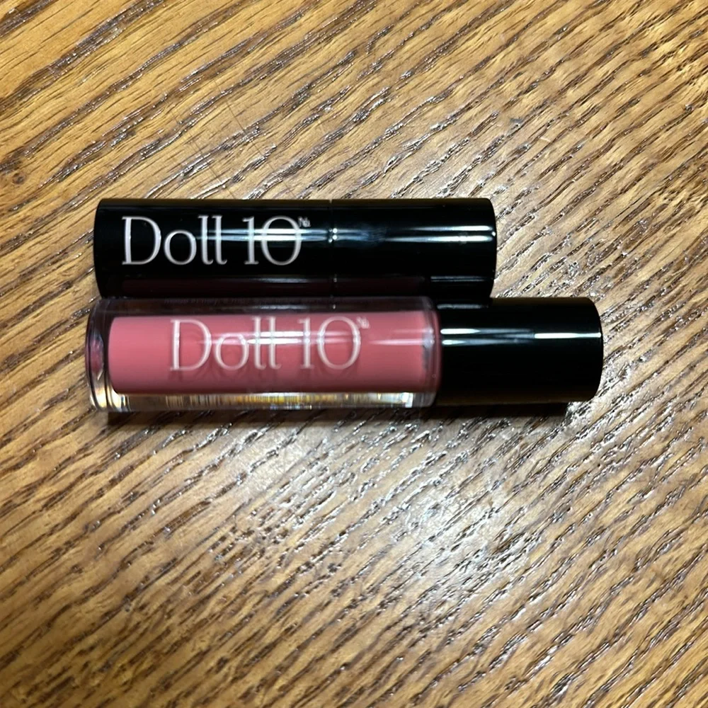 Doll 10 Lip Set of 2: Liquid Lipstick Celeb & Lipstick So Chic